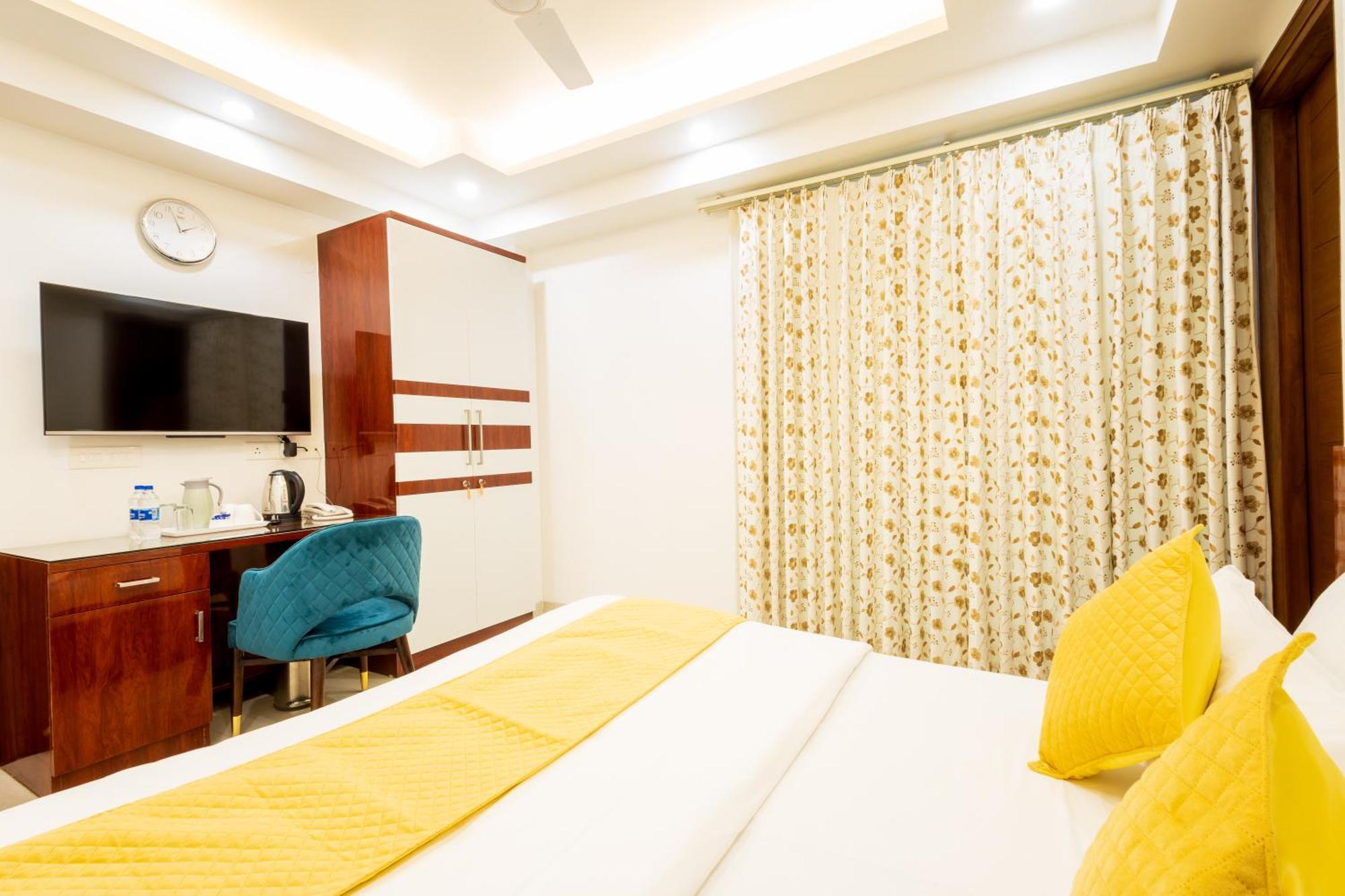 Hotel Krish - Near Medanta And Fortis Hospital Gurugram Gurgaon Eksteriør bilde