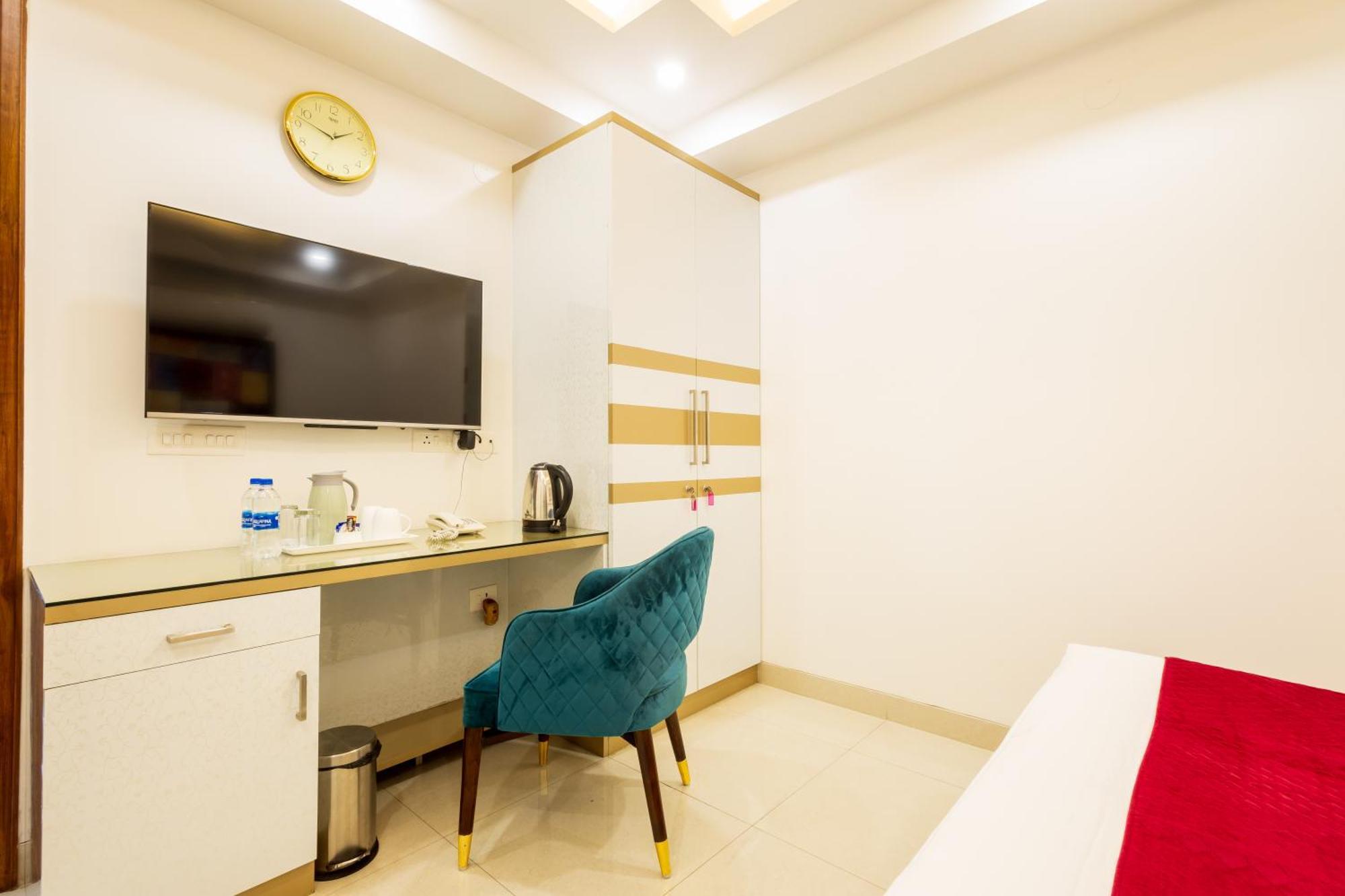 Hotel Krish - Near Medanta And Fortis Hospital Gurugram Gurgaon Eksteriør bilde