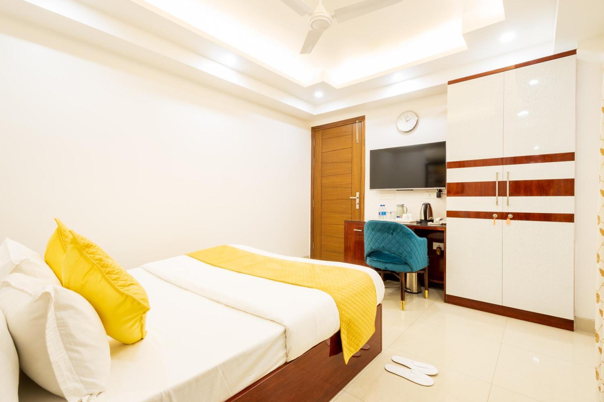 Hotel Krish - Near Medanta And Fortis Hospital Gurugram Gurgaon Eksteriør bilde