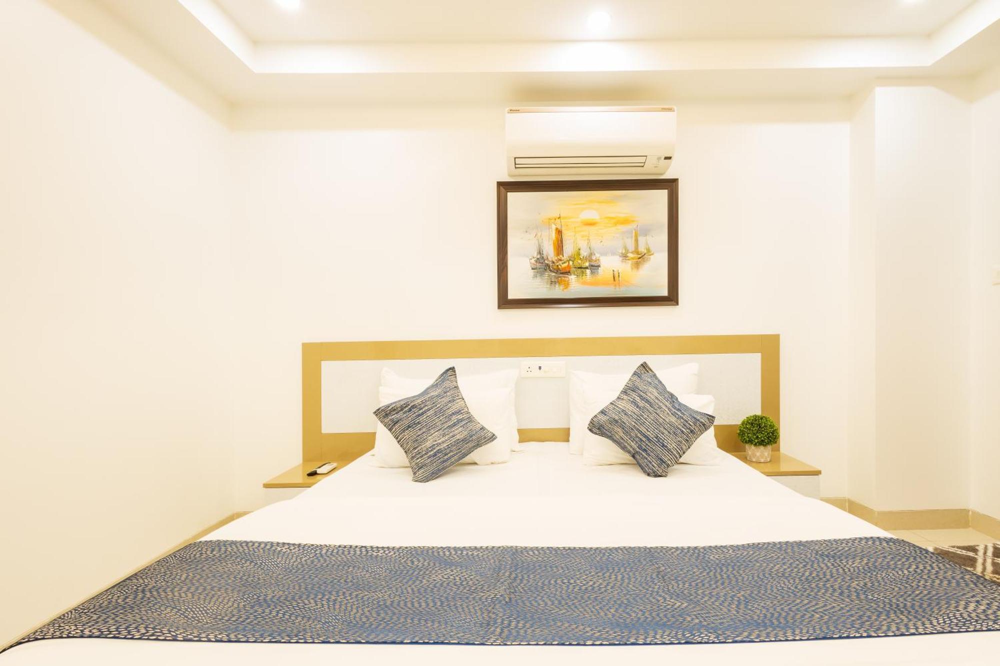 Hotel Krish - Near Medanta And Fortis Hospital Gurugram Gurgaon Eksteriør bilde